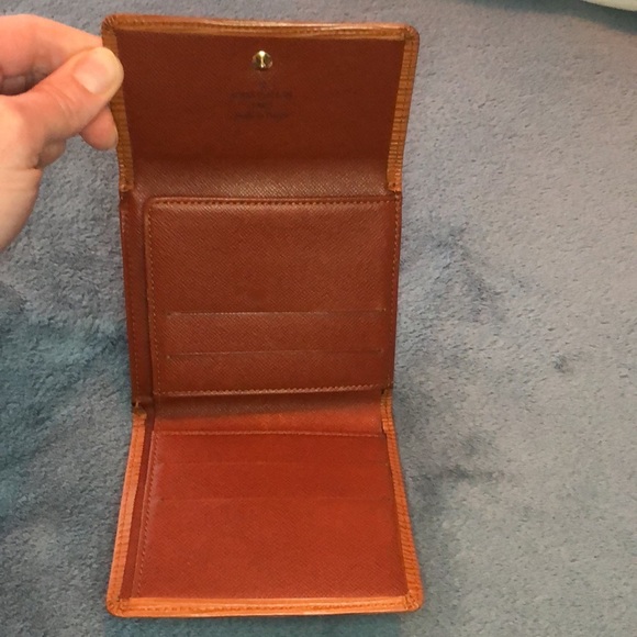 ❌SOLD❌ Louis Vuitton Epi Leather Elise compact wallet RARE bi-color Cipango gold - Picture 10 of 17